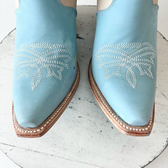 Stylish Cream and Blue Heeled Boots - Picture 6 of 12